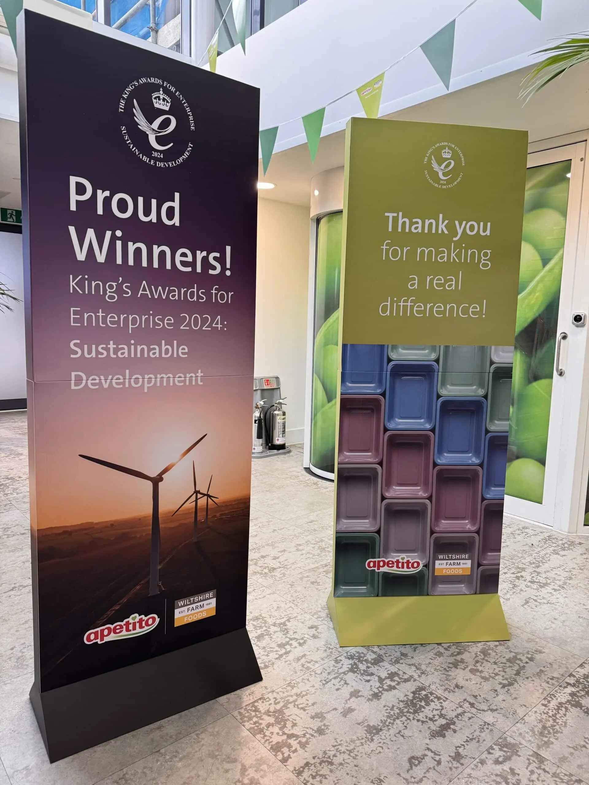Sustainable Cardboard Bannerstand - Large image